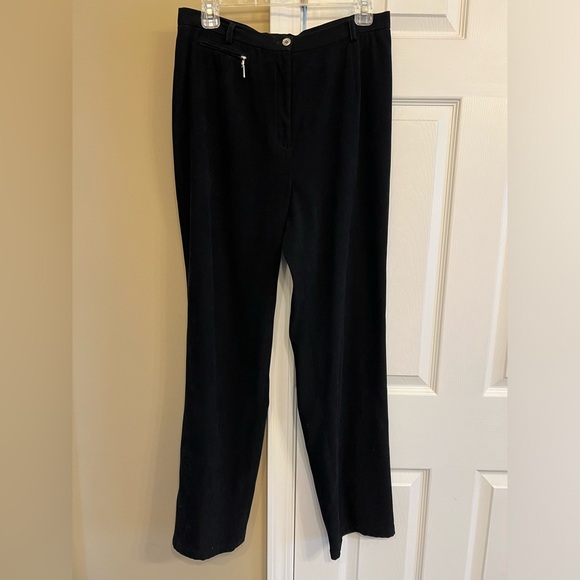 Doncaster black pants, good condition. S 10. Has belt loops, hook/button close - Picture 1 of 3